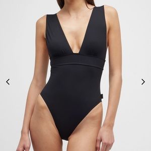 Shan Intemporel One-Piece Swimsuit, black